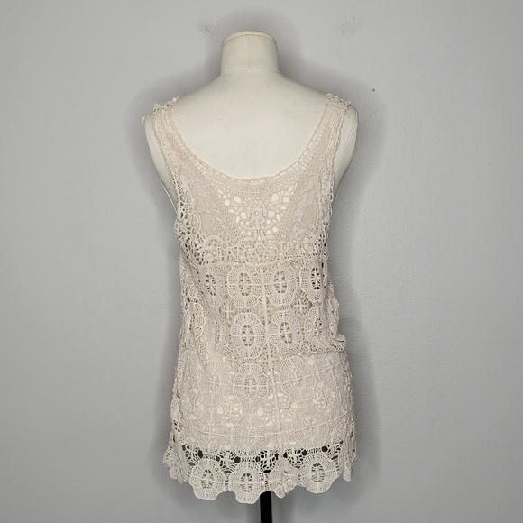 Urban Outfitters Pins and Needles Crocheted Tank Size Medium - Picture 6 of 8
